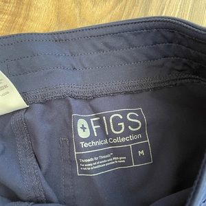 FIGS , women’s Livingston basic scrub pants